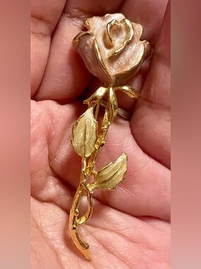 Vintage Gold-Tone Pink Rose Brooch Pin - Women Jewelry